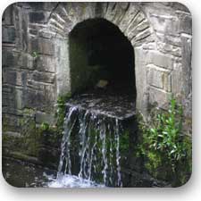 fountain in the city of chapelen